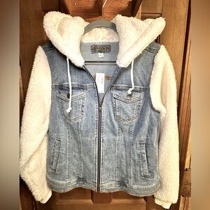 BNWT MAURICES Sherpa Jean jacket